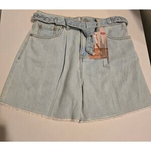 Levis Girls Skirty Short Size 8 NWT